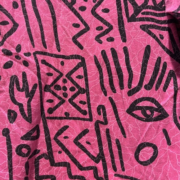 Live it up Pink Graphic Shirt - Picture 5 of 10